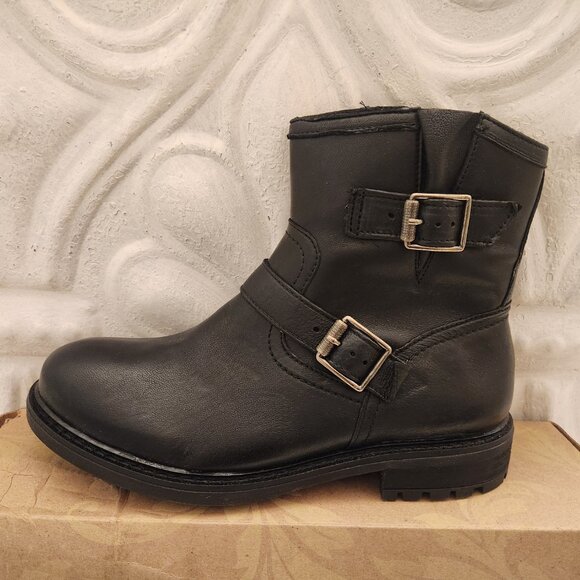 NEW SOFFT women's "Lalana" boots in black. Leather. NIB. Size 9 - Picture 2 of 11